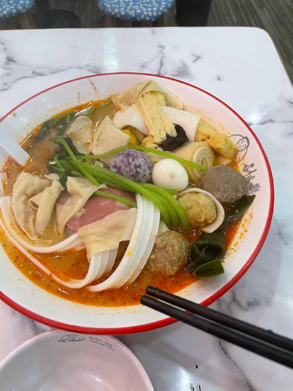 今天下班时间打了二十分钟乒乓球，巨饿… 然后…😂